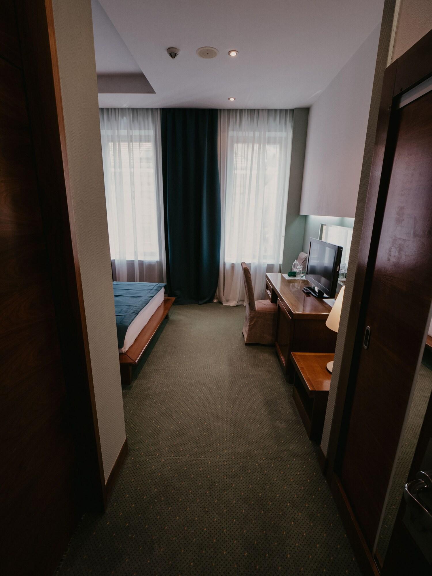 Hotel Astra Szarajevó Kültér fotó